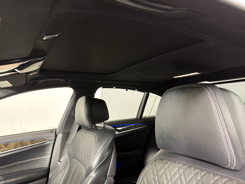 2019 BMW 5 Series Image 10