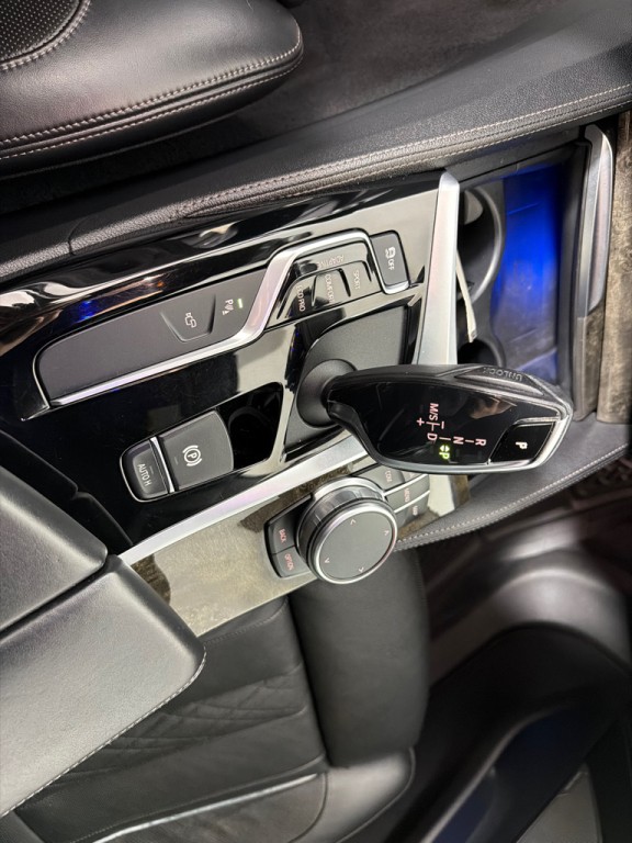 2019 BMW 5 Series Image 15