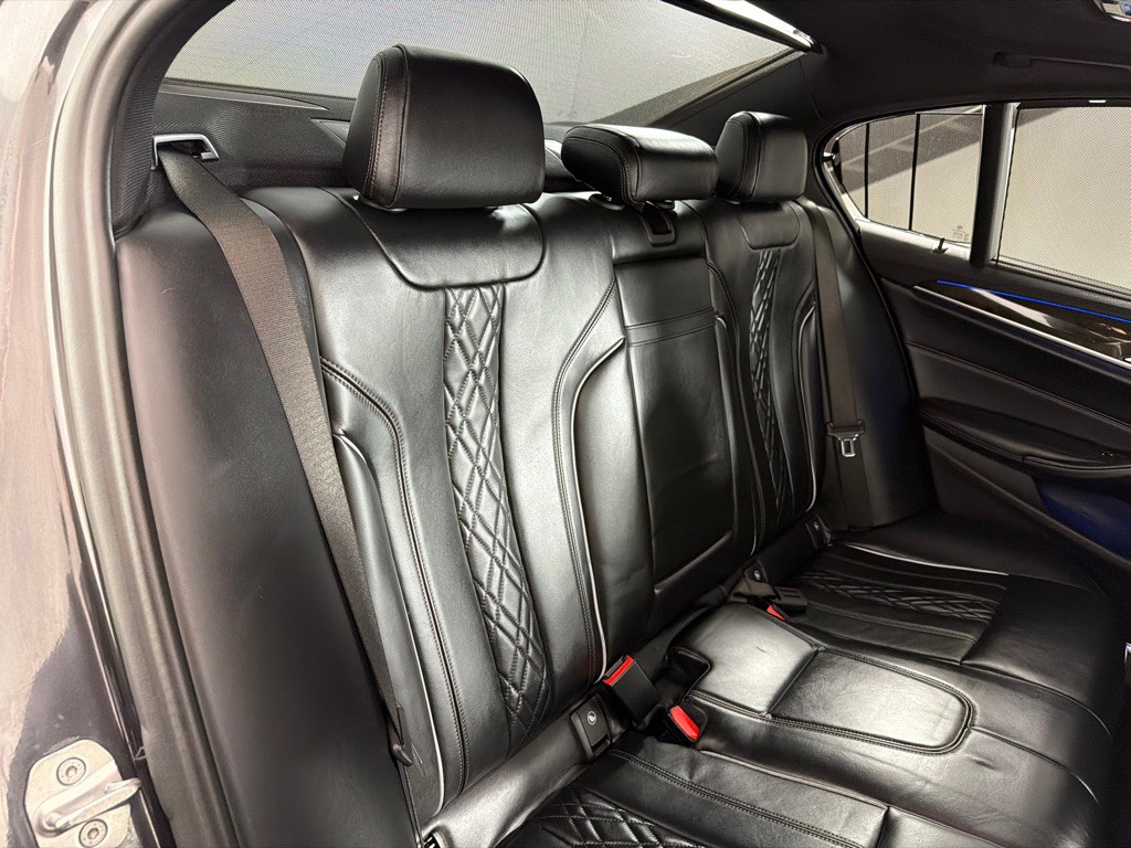 2019 BMW 5 Series Image 19