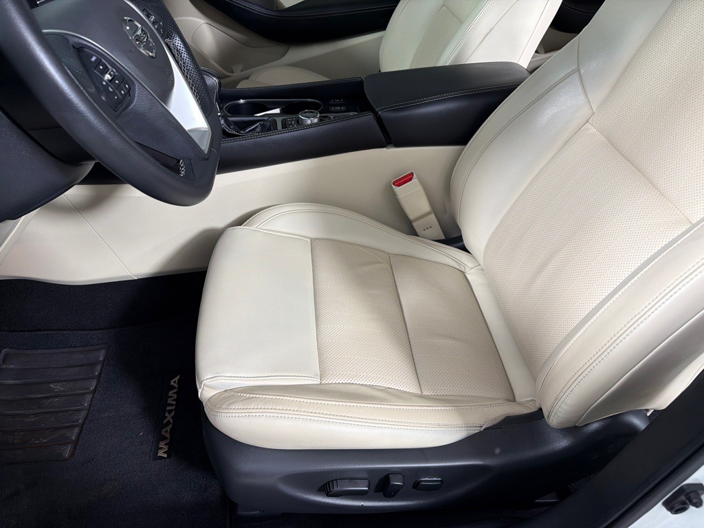 2022 Nissan Maxima Image 12