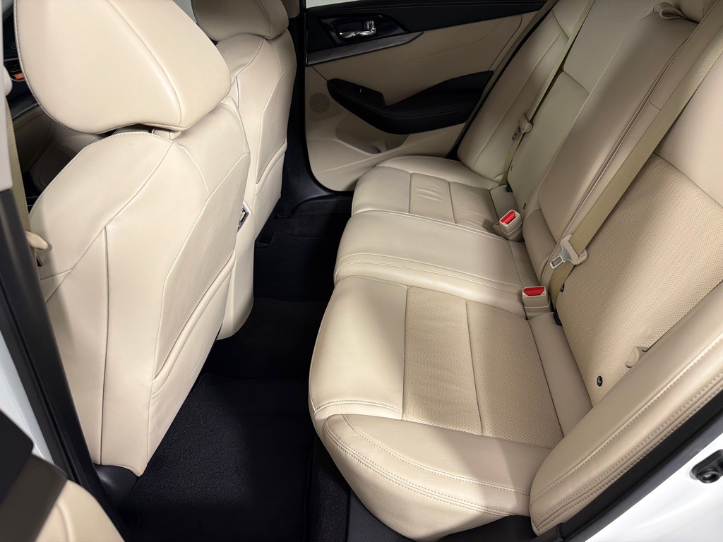 2022 Nissan Maxima Image 19