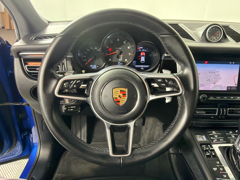 2019 Porsche Macan Image 16