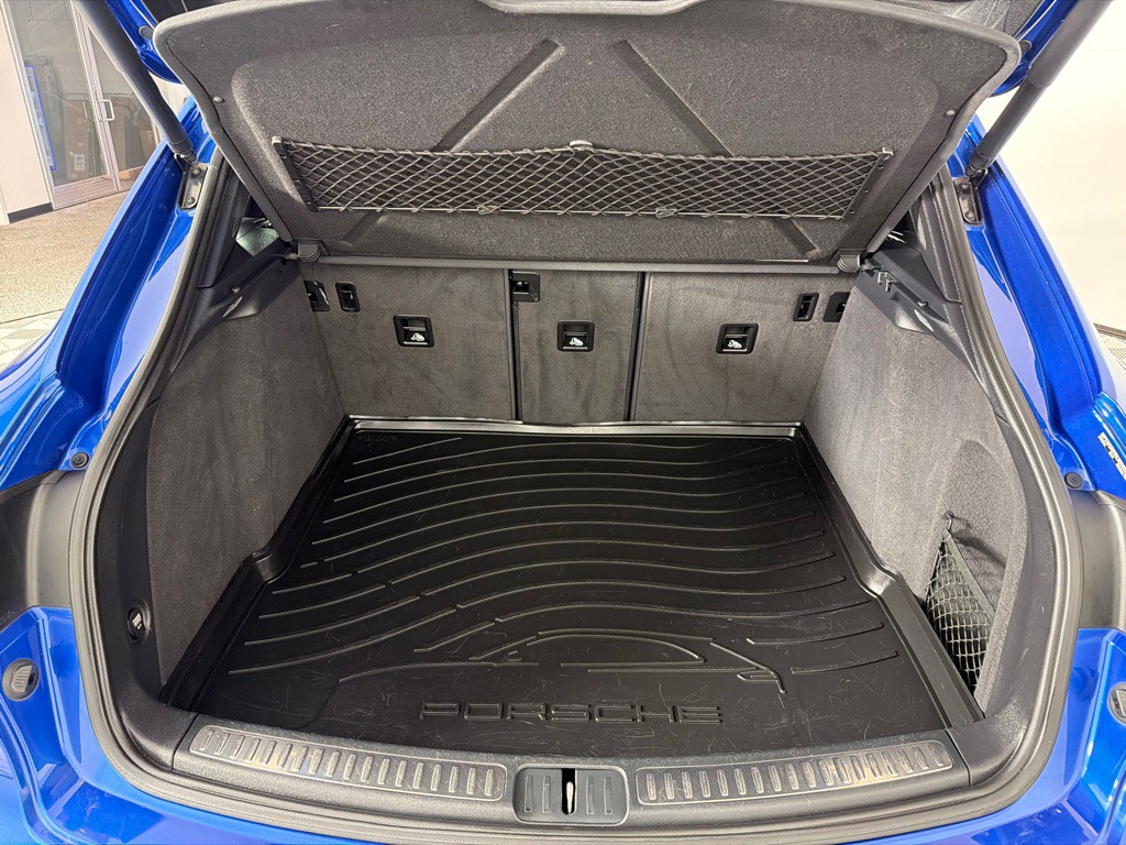 2019 Porsche Macan Image 22