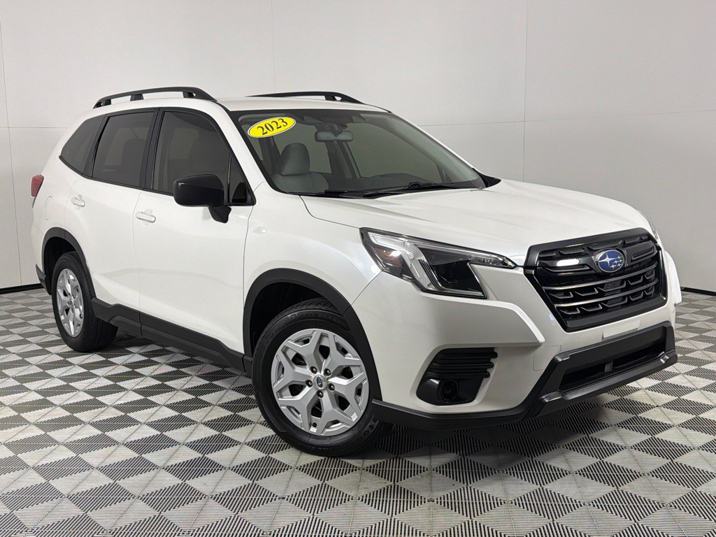 2023 Subaru Forester Image 2