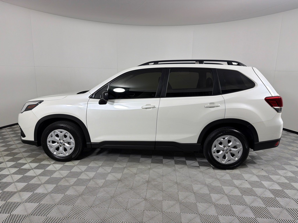 2023 Subaru Forester Image 8