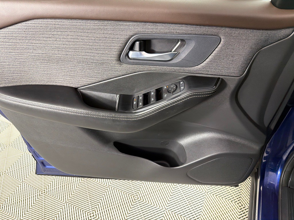 2023 Nissan Rogue Image 12