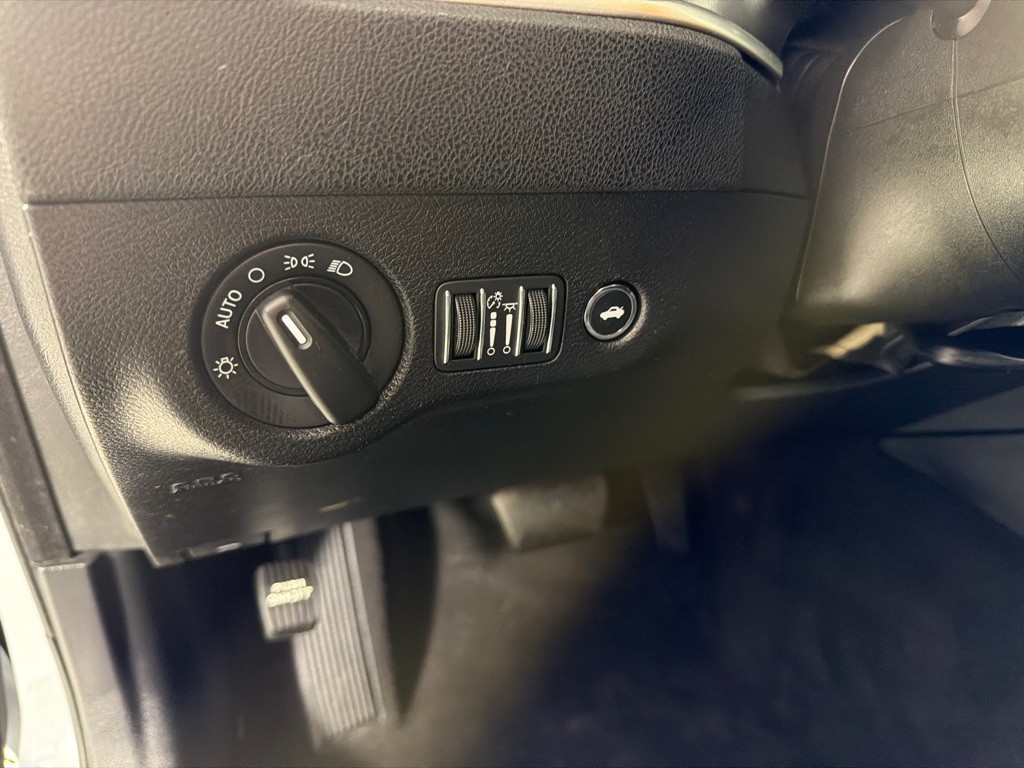 2021 Dodge Charger Image 13