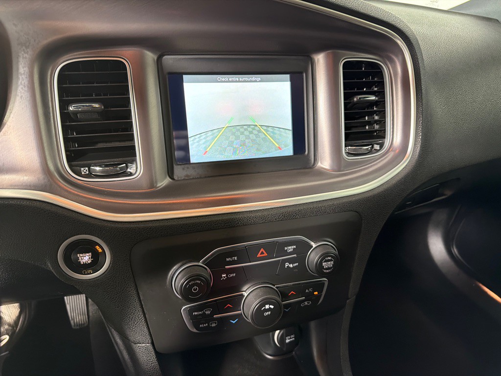 2021 Dodge Charger Image 16