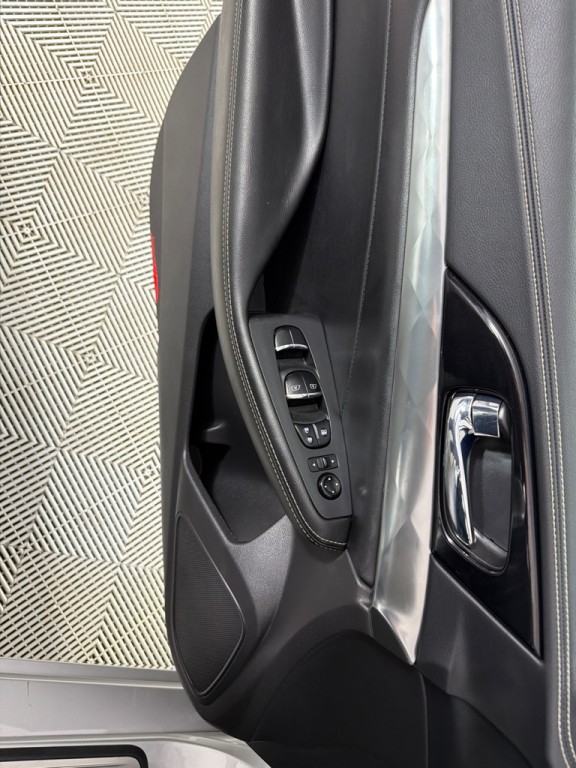 2022 Nissan Maxima Image 9