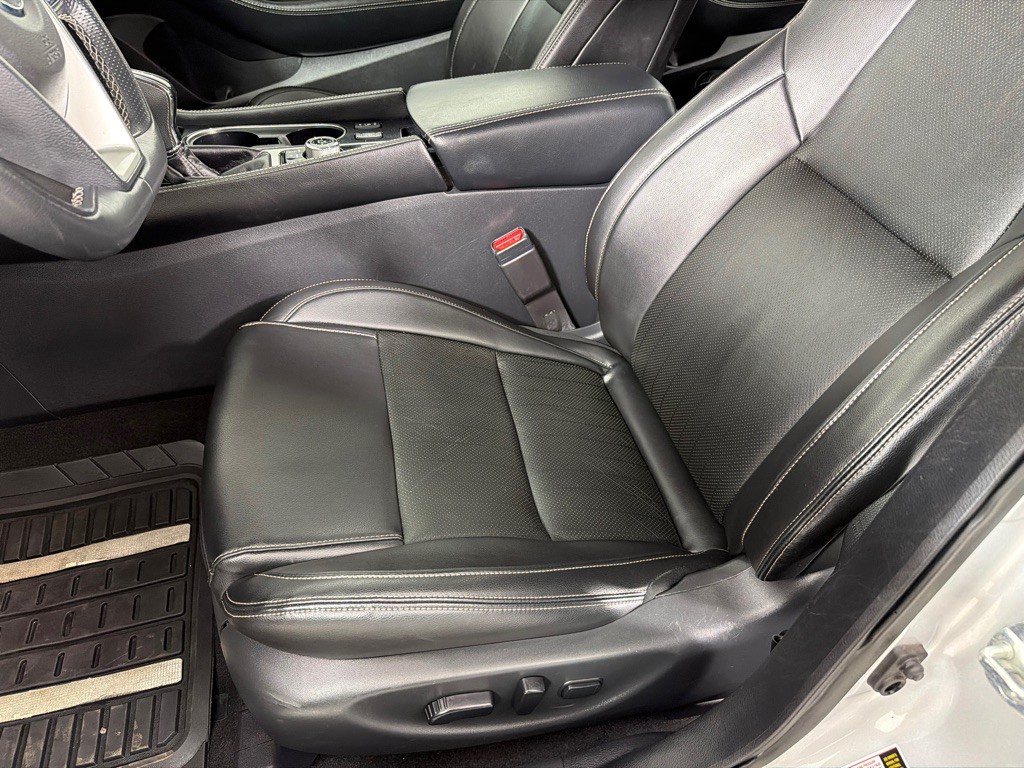 2022 Nissan Maxima Image 10