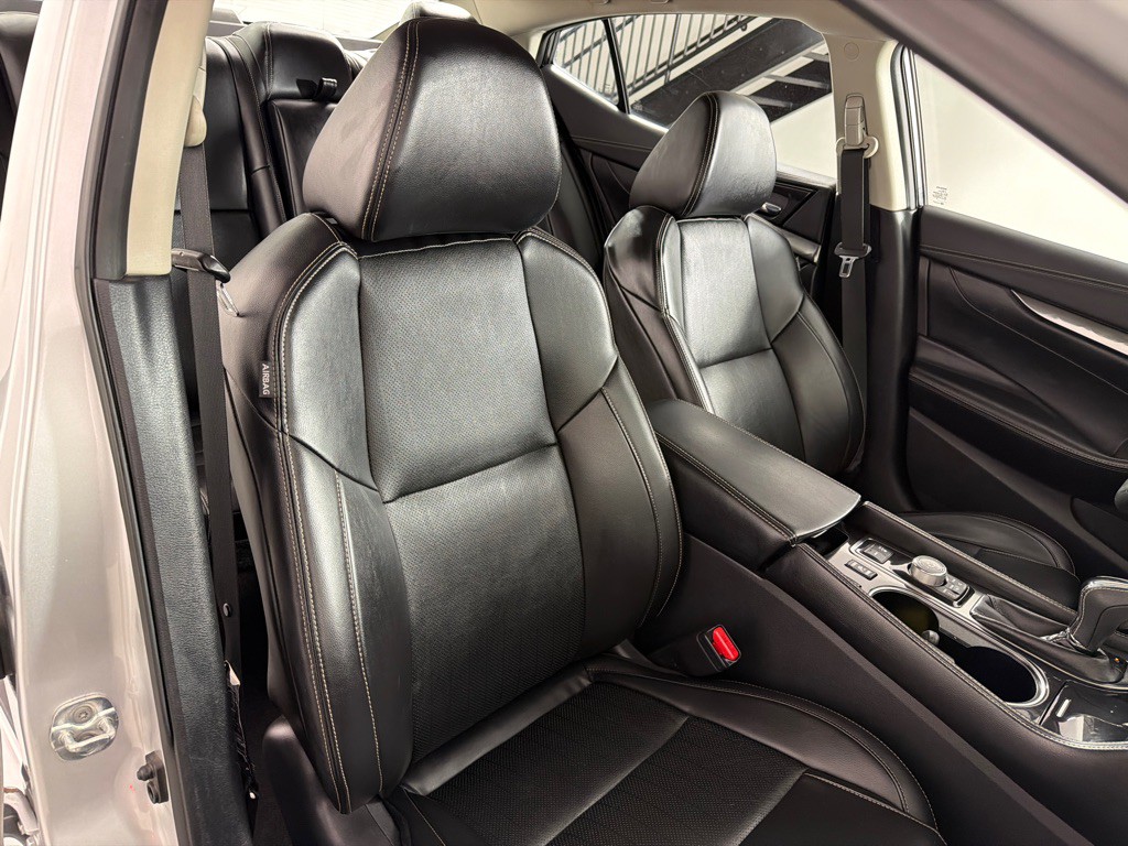 2022 Nissan Maxima Image 22