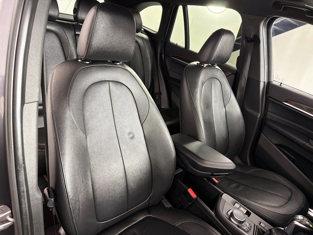 2017 BMW X1 Image 26