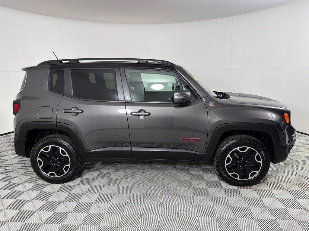2017 Jeep Renegade Image 4