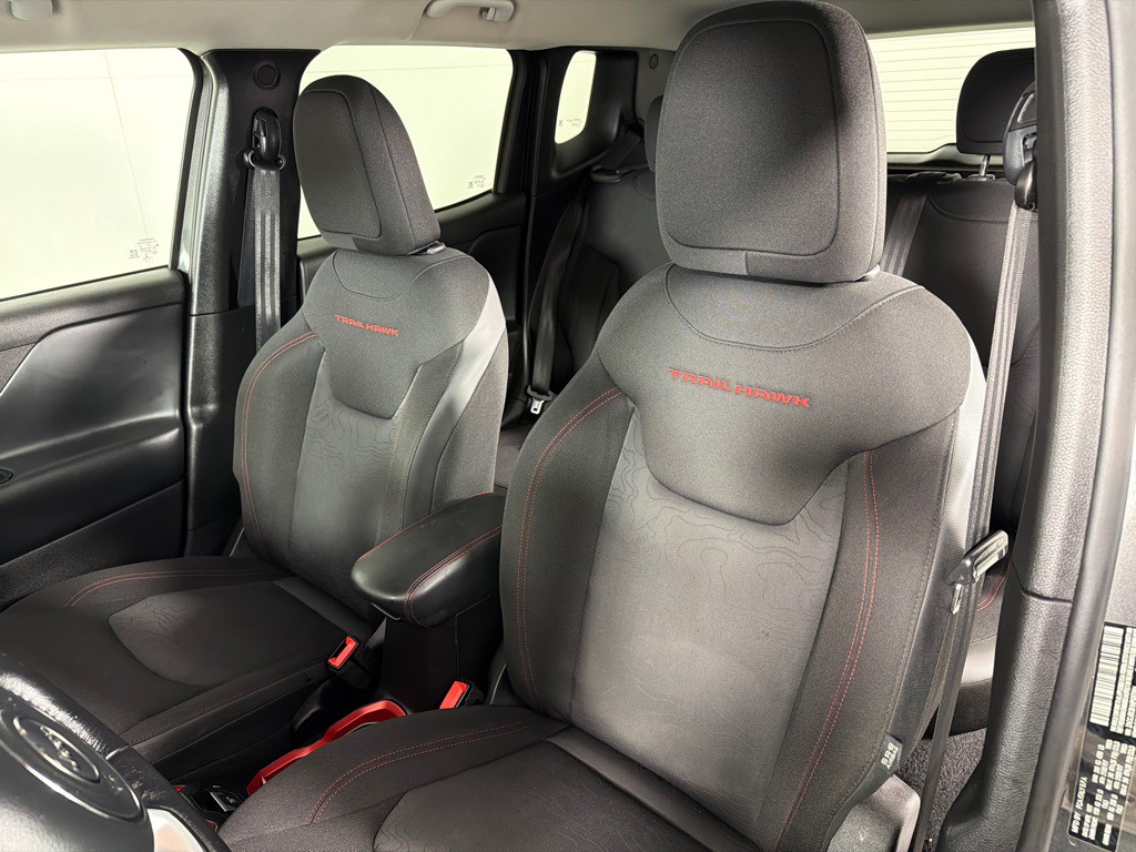 2017 Jeep Renegade Image 13