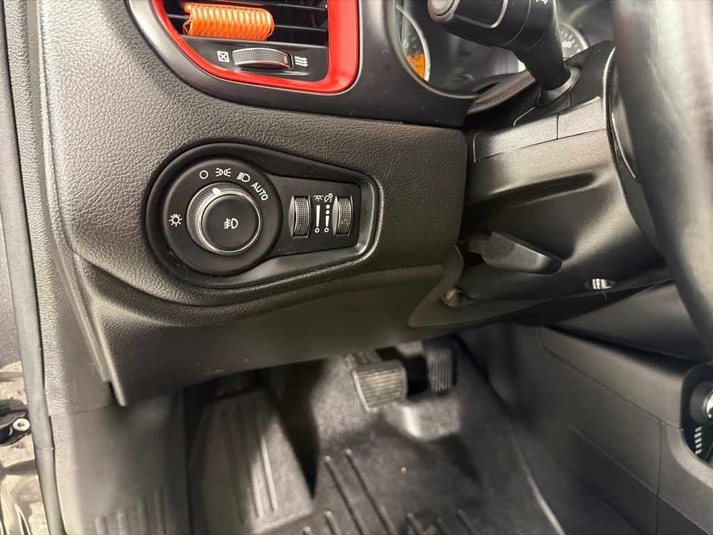 2017 Jeep Renegade Image 14