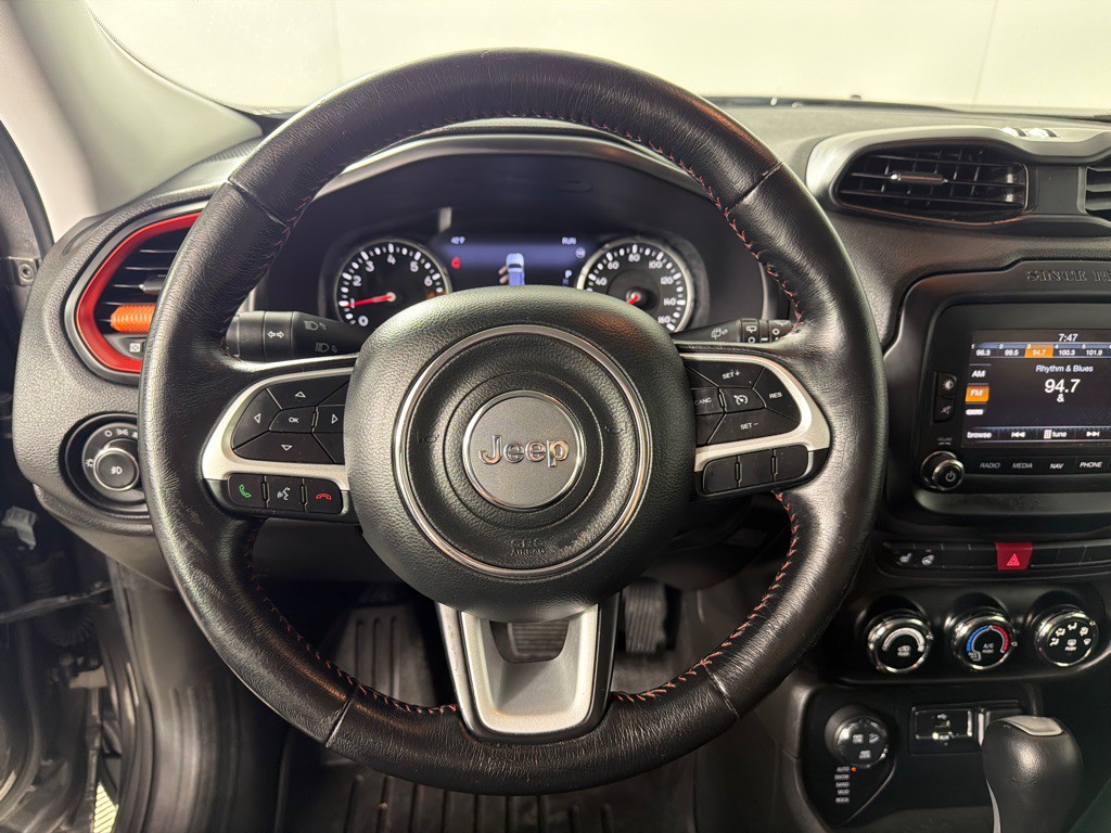 2017 Jeep Renegade Image 15
