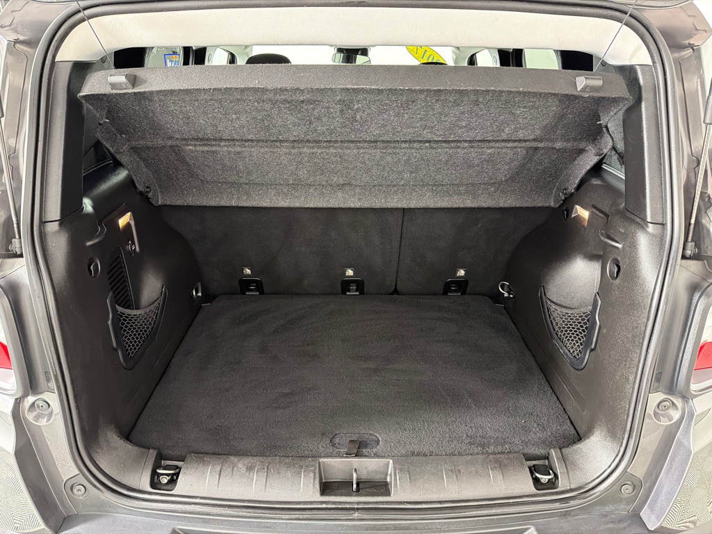 2017 Jeep Renegade Image 22