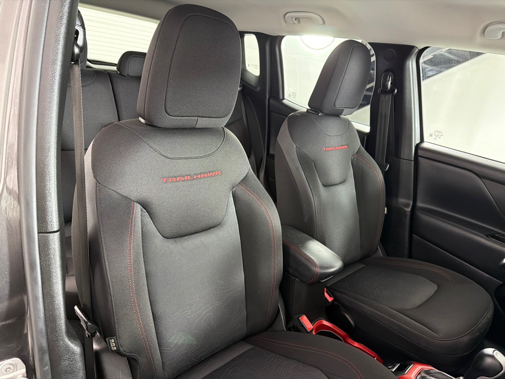 2017 Jeep Renegade Image 26