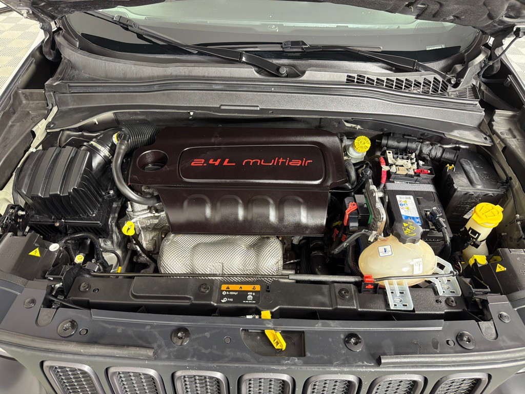 2017 Jeep Renegade Image 28