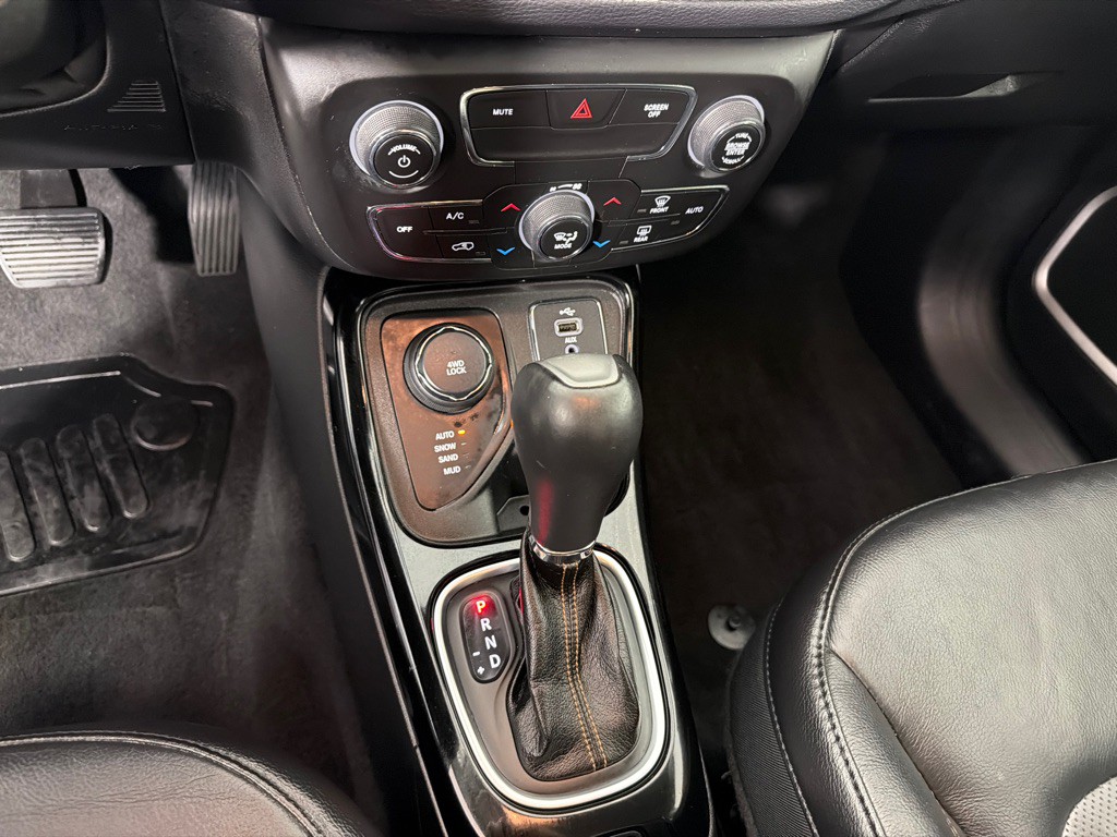 2018 Jeep Compass Image 18