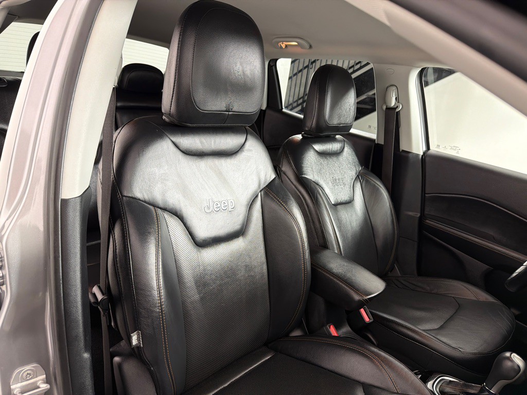 2018 Jeep Compass Image 25