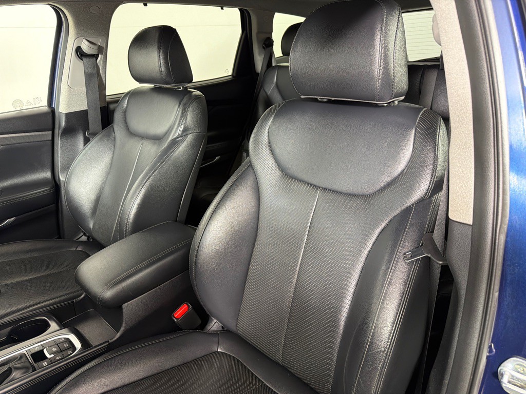 2020 Hyundai Santa Fe Image 13