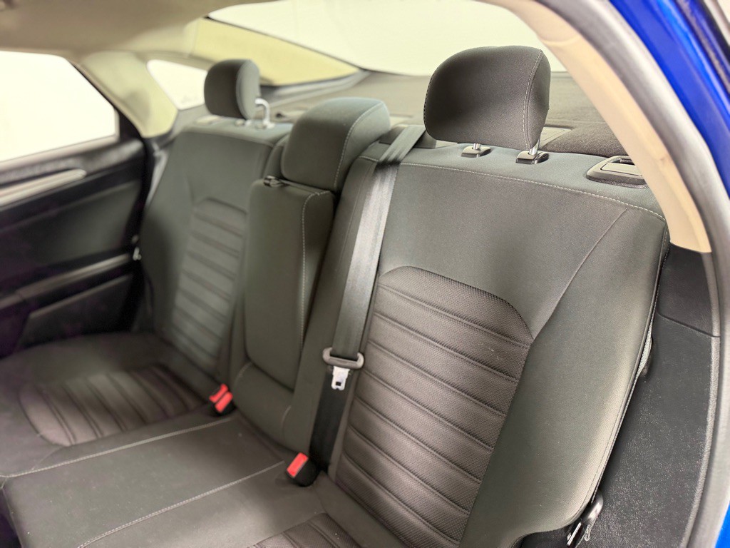 2018 Ford Fusion Image 16