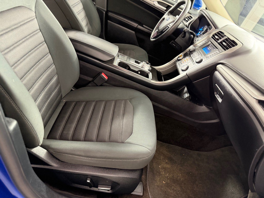 2018 Ford Fusion Image 19