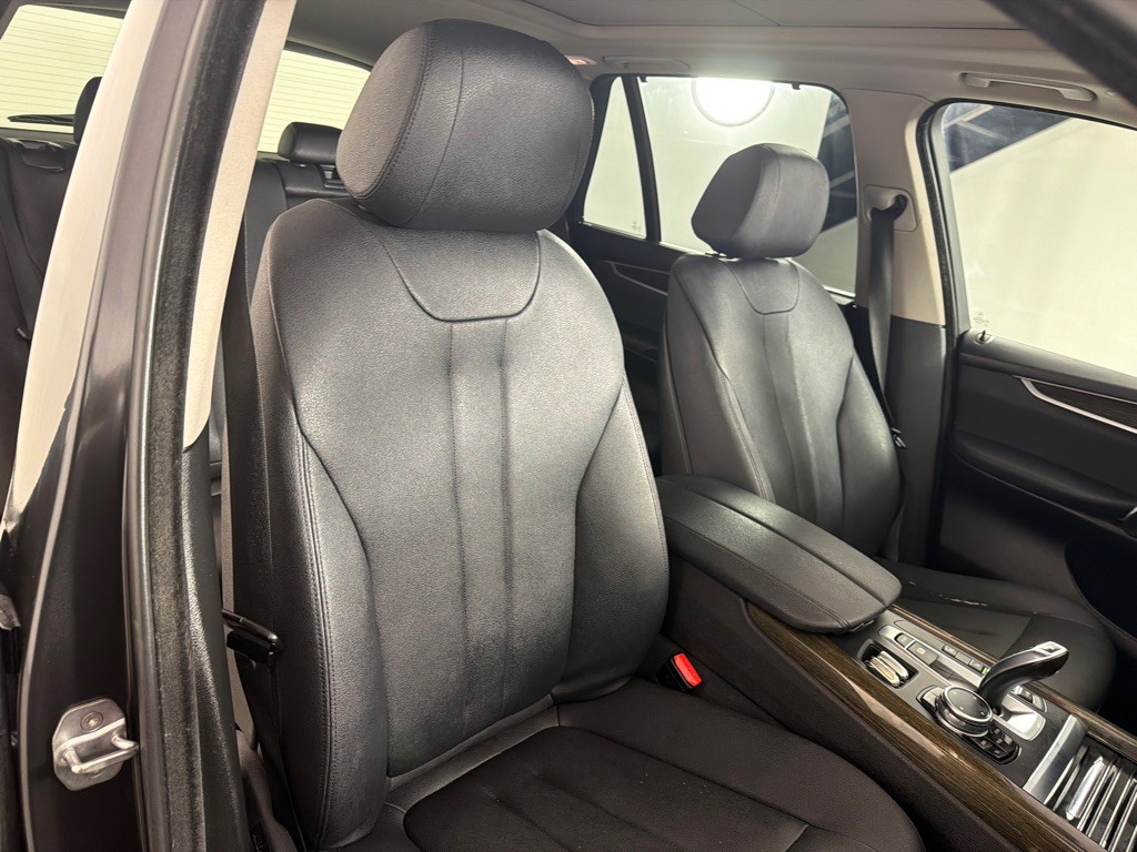 2015 BMW X5 Image 26