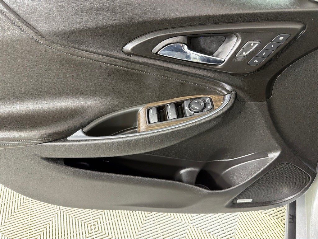 2020 Chevrolet Malibu Image 11