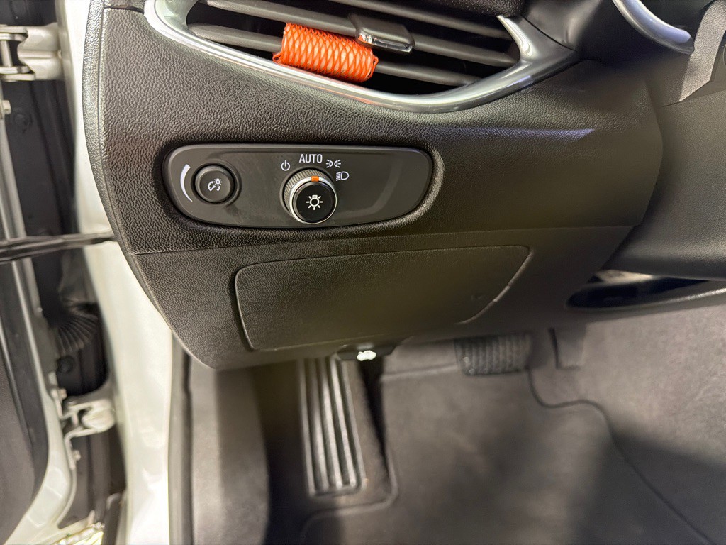 2020 Chevrolet Malibu Image 15