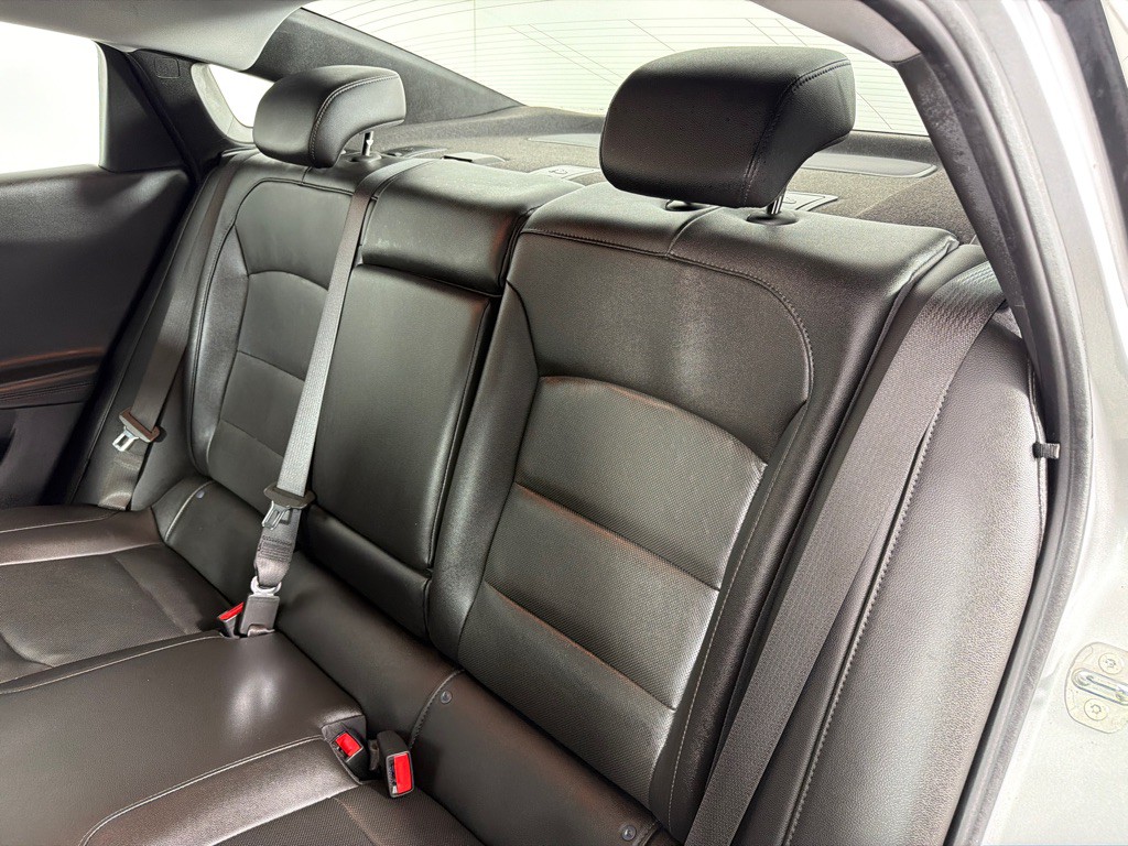 2020 Chevrolet Malibu Image 21