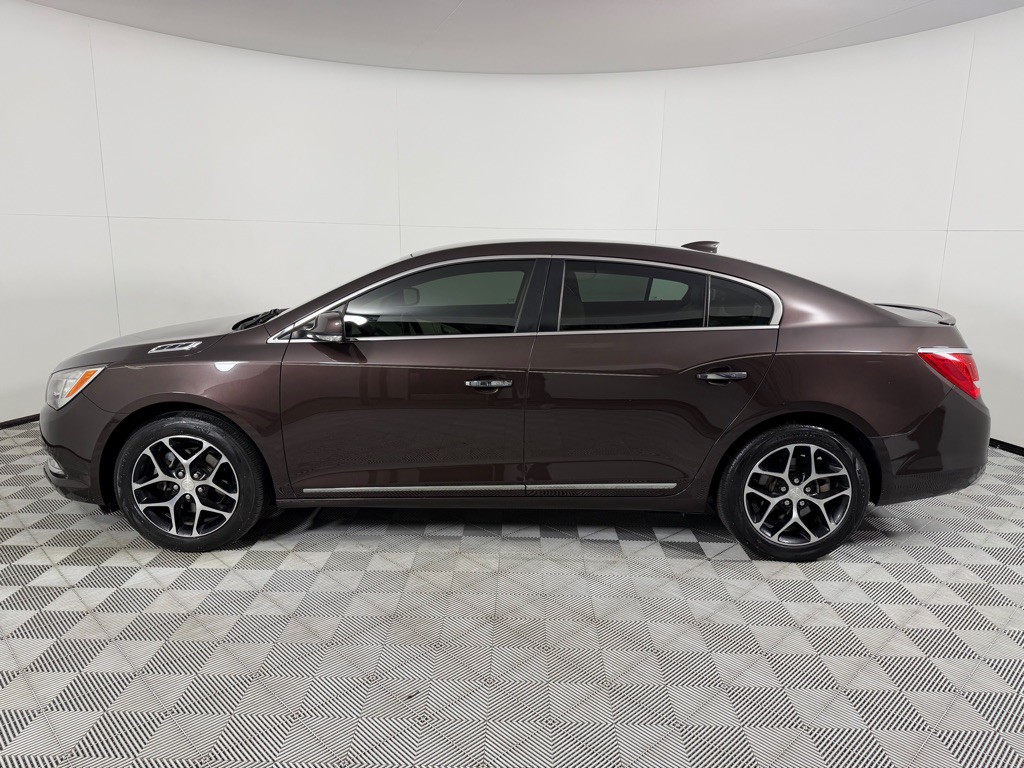 2016 Buick Lacrosse Image 8