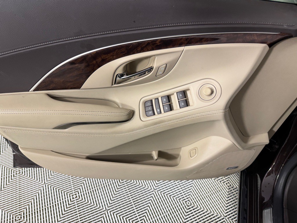 2016 Buick Lacrosse Image 10