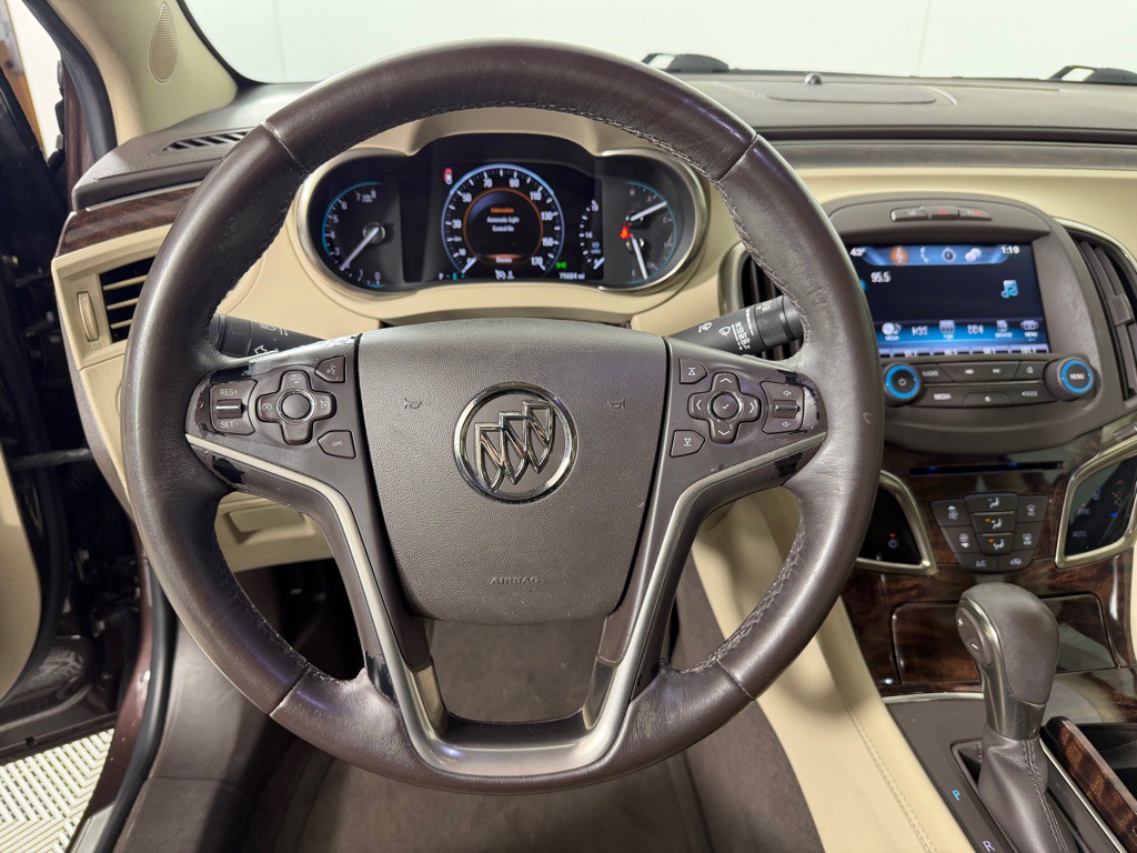 2016 Buick Lacrosse Image 14