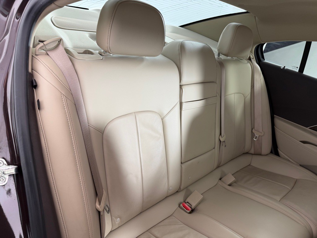 2016 Buick Lacrosse Image 21