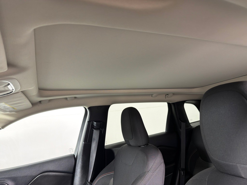 2016 Jeep Cherokee Image 14