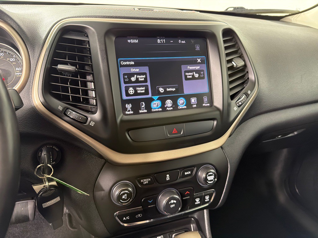 2016 Jeep Cherokee Image 18