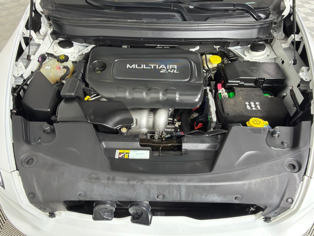 2016 Jeep Cherokee Image 28