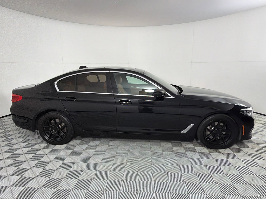 2019 BMW 5 Series Image 4