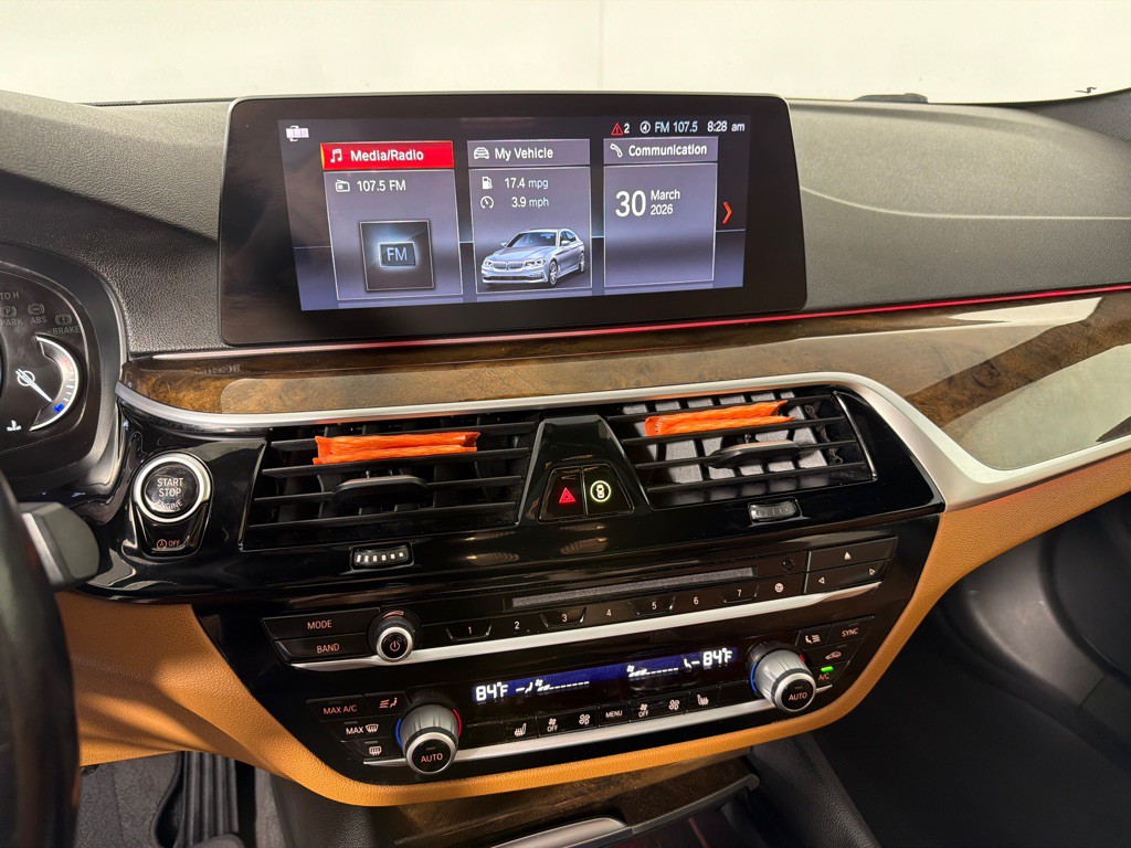 2019 BMW 5 Series Image 15