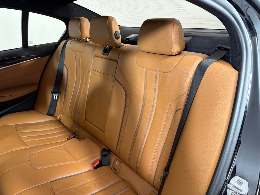 2019 BMW 5 Series Image 19