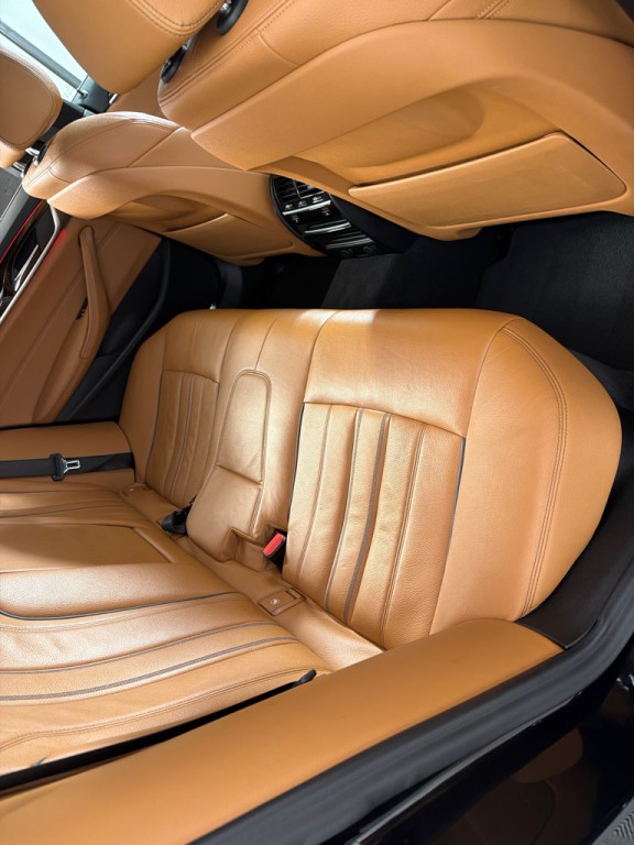 2019 BMW 5 Series Image 20