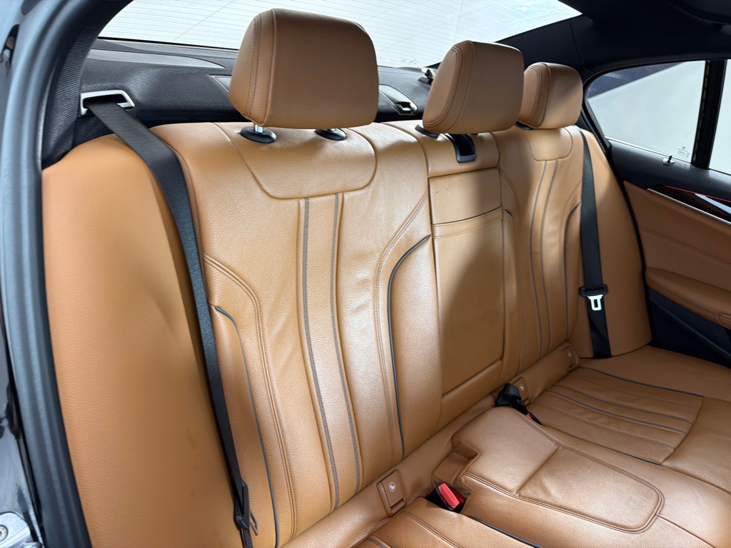 2019 BMW 5 Series Image 21