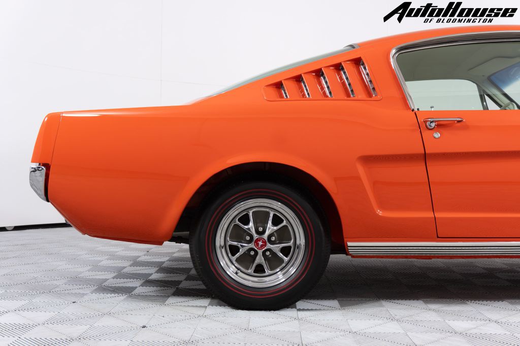 1965 Ford Mustang Image 9