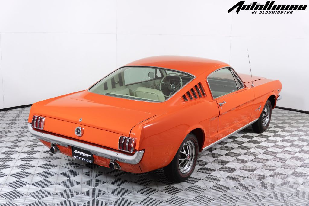 1965 Ford Mustang Image 12