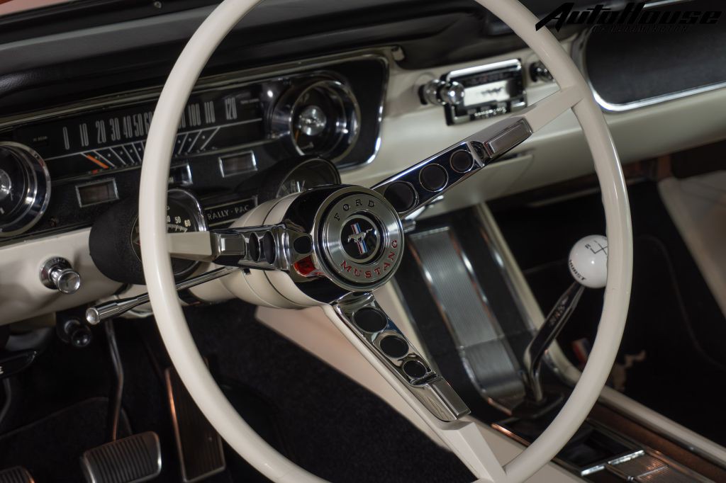 1965 Ford Mustang Image 44