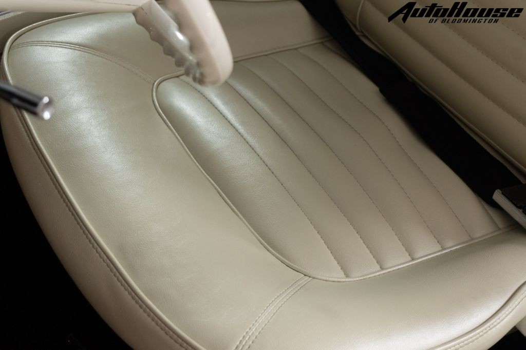 1965 Ford Mustang Image 48