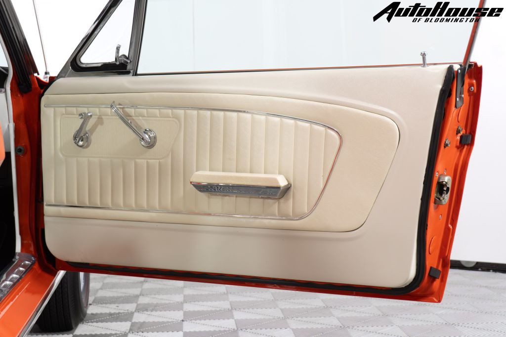 1965 Ford Mustang Image 60