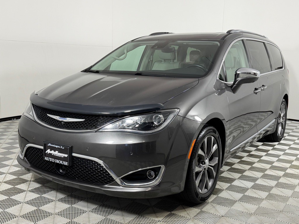 2017 Chrysler Pacifica Image 10